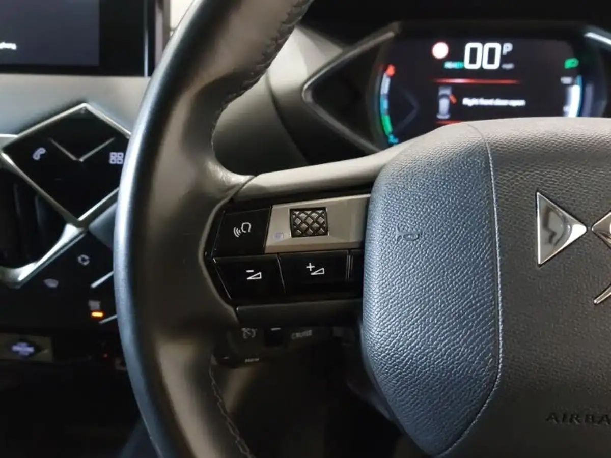 2022-ds-ds-3-crossback-e-tense-bastille-big-16