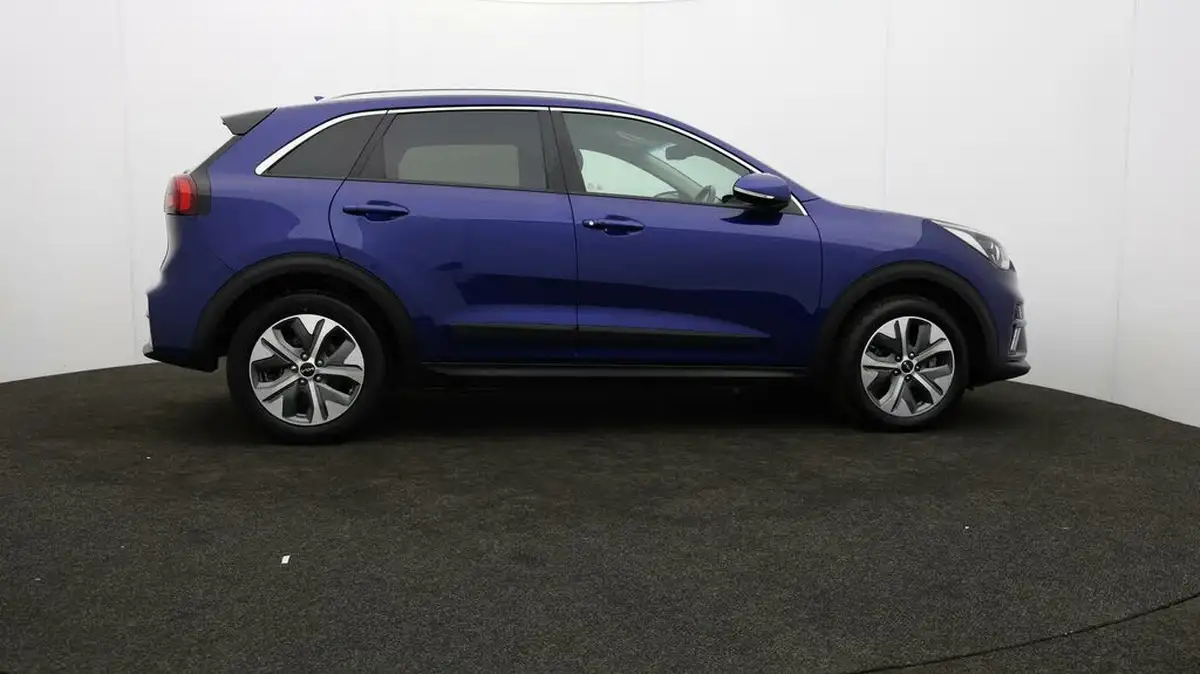 2022-kia-e-niro-ev-2-64-big-30