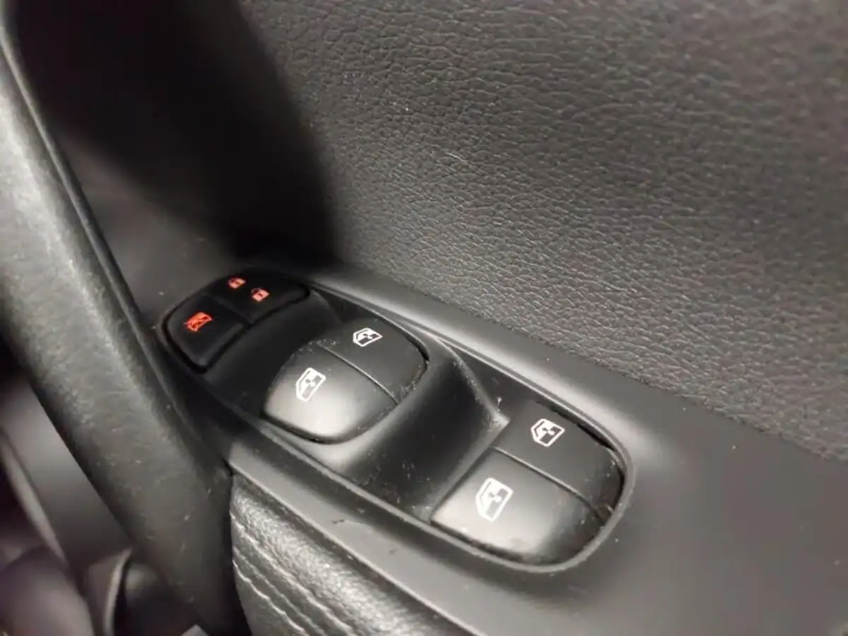 2019-nissan-qashqai-13-dig-t-acenta-premium-140ps-big-11