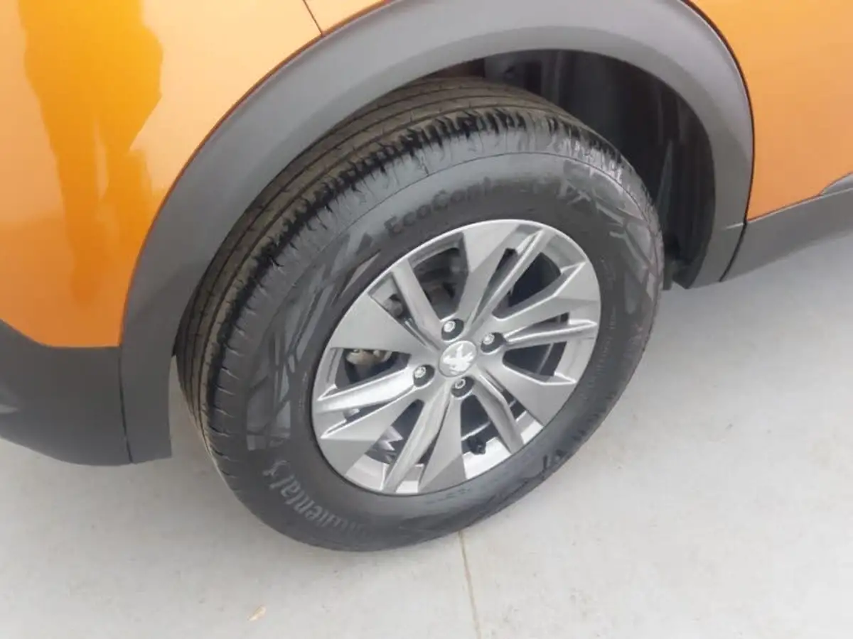 2023-peugeot-2008-suv-12-puretech-active-premium-big-11