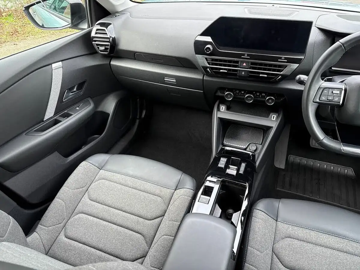 2021-citroen-c4-12-puretech-sense-plus-eat8-big-16