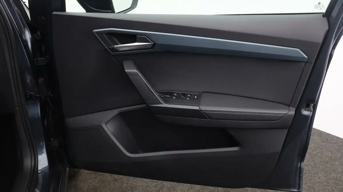2022-seat-arona-10-tsi-xperience-lux-big-7