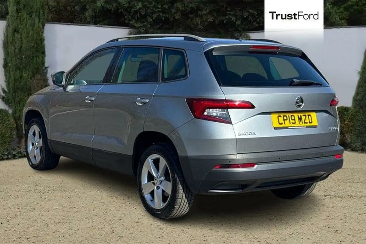 2019-skoda-karoq-10-tsi-se-big-1