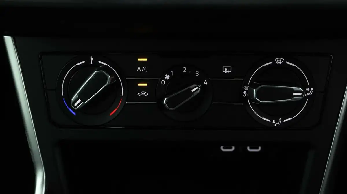 2024-volkswagen-polo-10-tsi-life-dsg-big-11