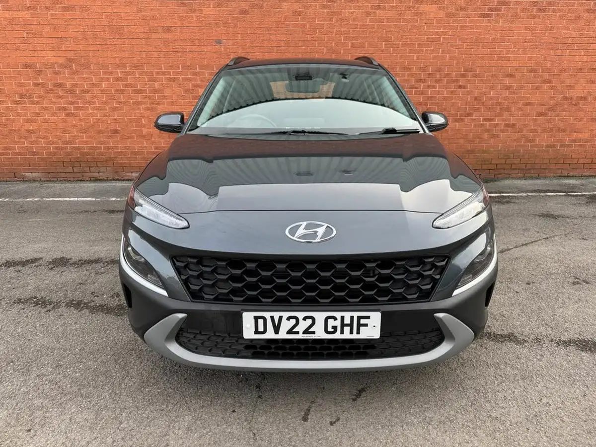 2022-hyundai-kona-16-gdi-se-connect-big-2