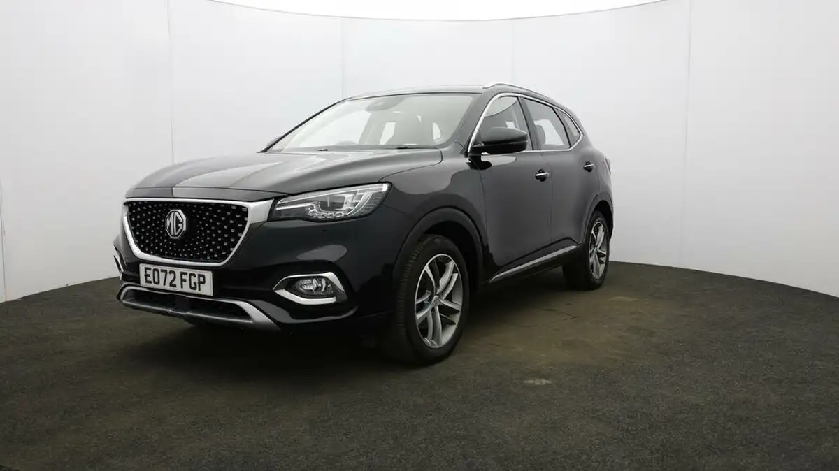 2022-mg-hs-15t-gdi-exclusive-162ps-big-30
