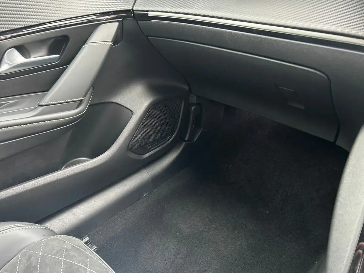 2022-peugeot-208-12-puretech-gt-premium-100bhp-big-37