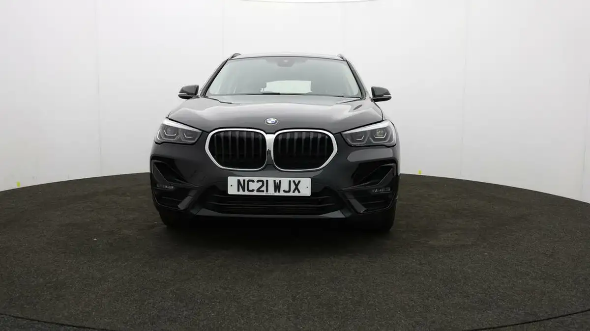 2021-bmw-x1-15-xdrive-25e-phev-sport-big-1