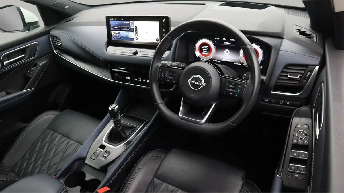 2022-nissan-qashqai-13-dig-t-tekna-big-9
