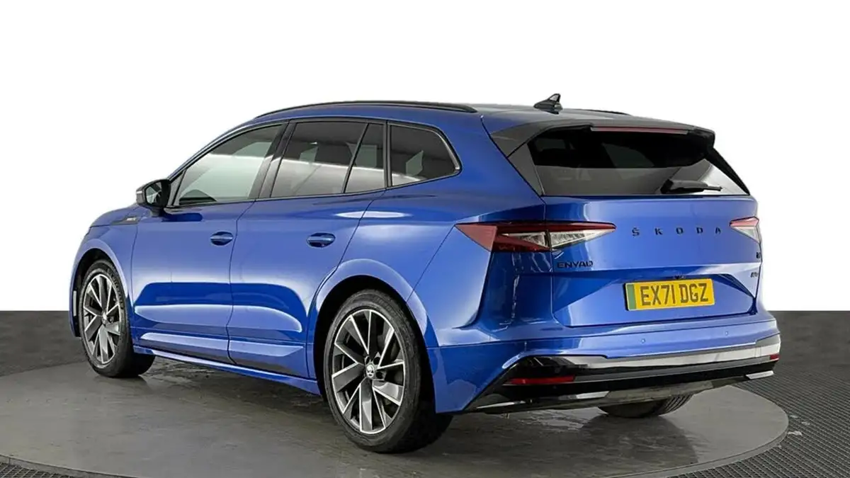 2022-skoda-enyaq-e-80x-sportline-big-5
