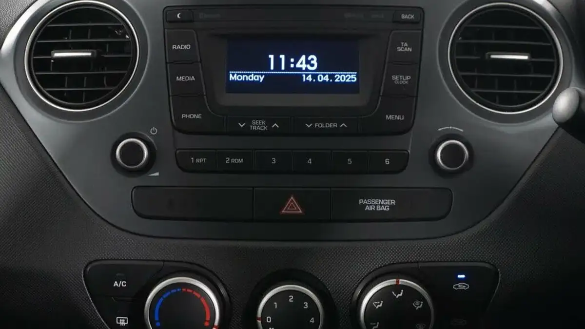 2019-hyundai-i10-12-se-big-13