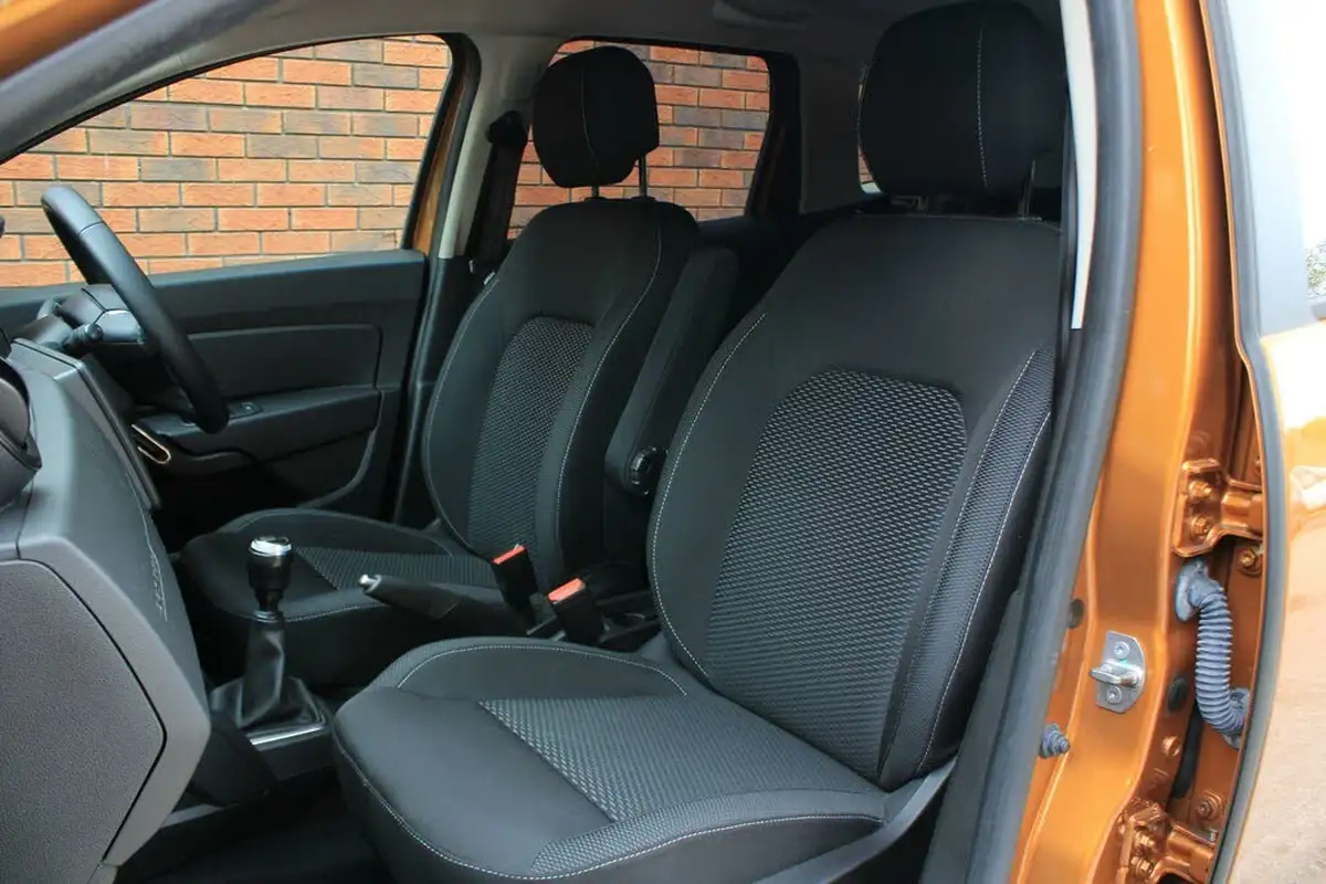 2021-dacia-duster-13-tce-comfort-130hpeu6d-4x2-window-van-1333cc-big-17