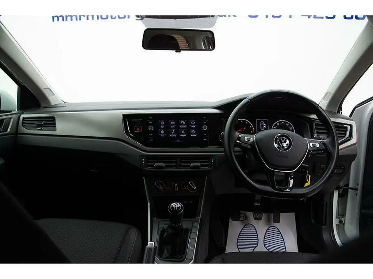 2021-volkswagen-polo-10-match-big-17