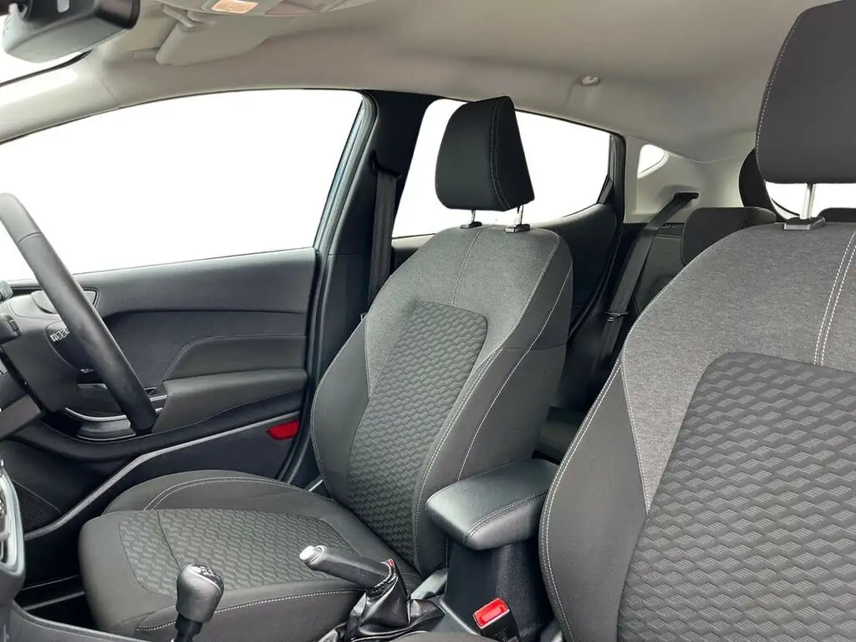 2023-ford-fiesta-10t-titanium-125ps-hybrid-mhev-big-7