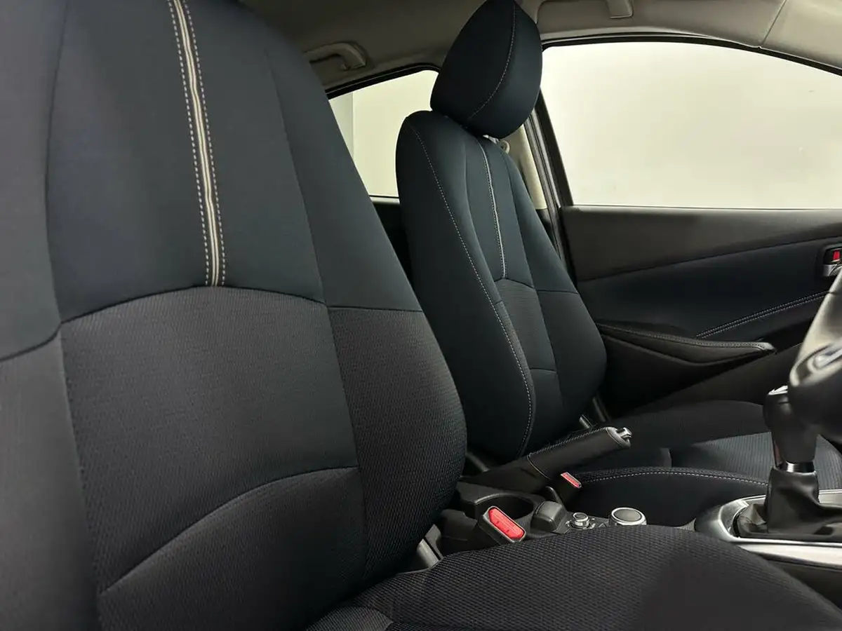 2022-mazda-mazda2-15-e-skyactiv-g-sport-big-26