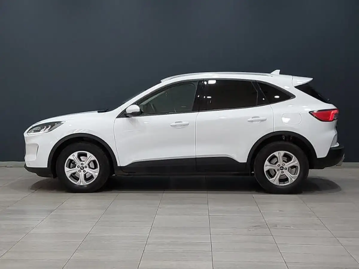 2022-ford-kuga-15t-zetec-big-3