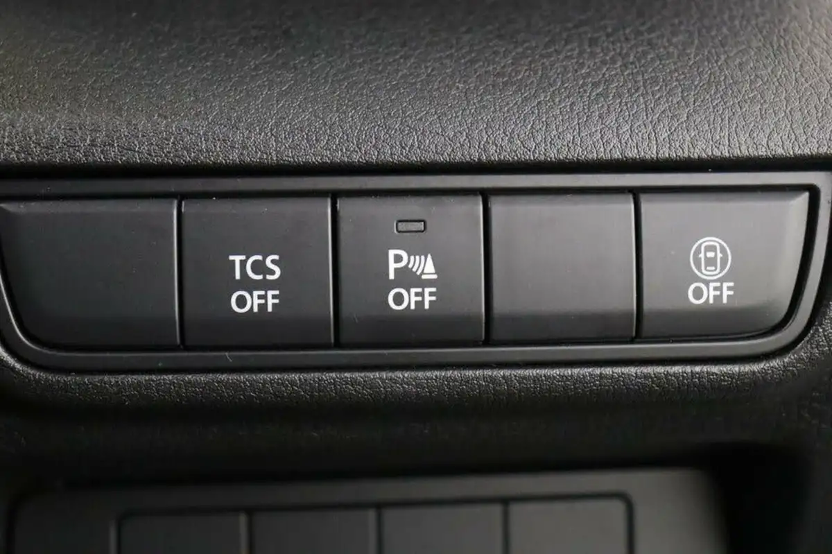 2022-mazda-mx-30-e-se-l-lux-big-31
