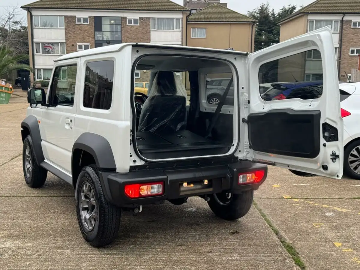 2024-suzuki-jimny-15-sierra-4wd-big-3