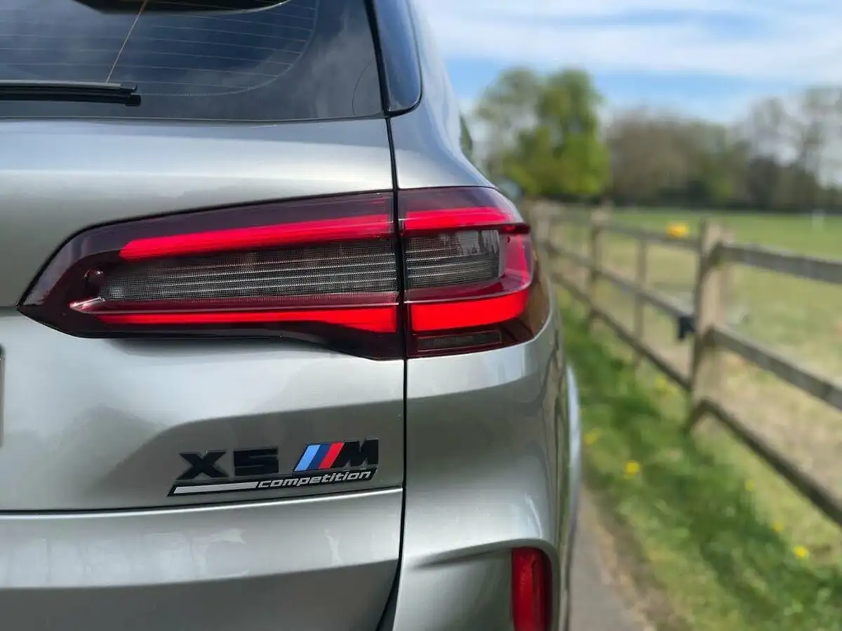 2020-bmw-x5-44-m-competition-big-14