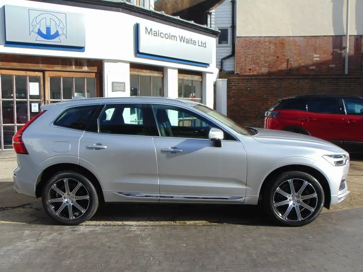 2020-volvo-xc60-20-t5-inscription-pro-awd-big-1