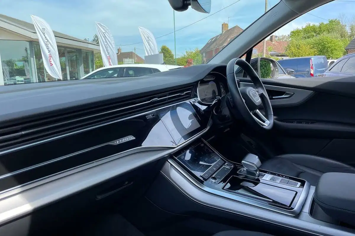 2022-audi-q7-30-55-tfsi-sport-big-25