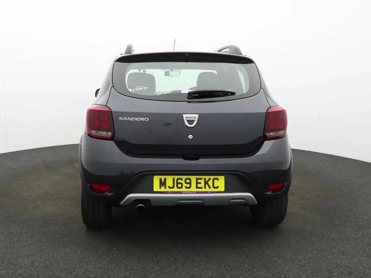 2019-dacia-sandero-stepway-09-tce-essential-big-2