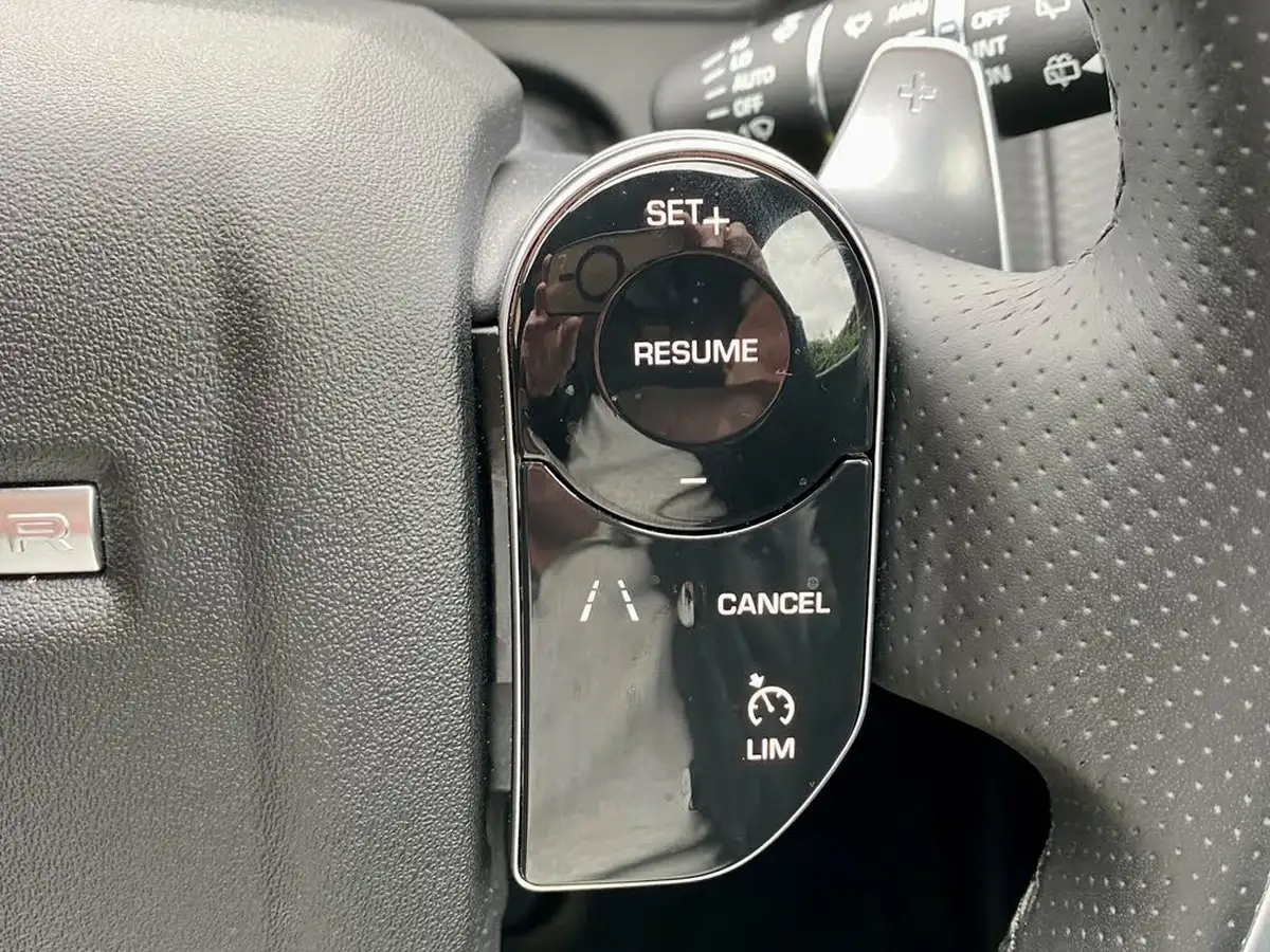 2020-land-rover-range-rover-velar-20-p250-r-dynamic-s-big-25
