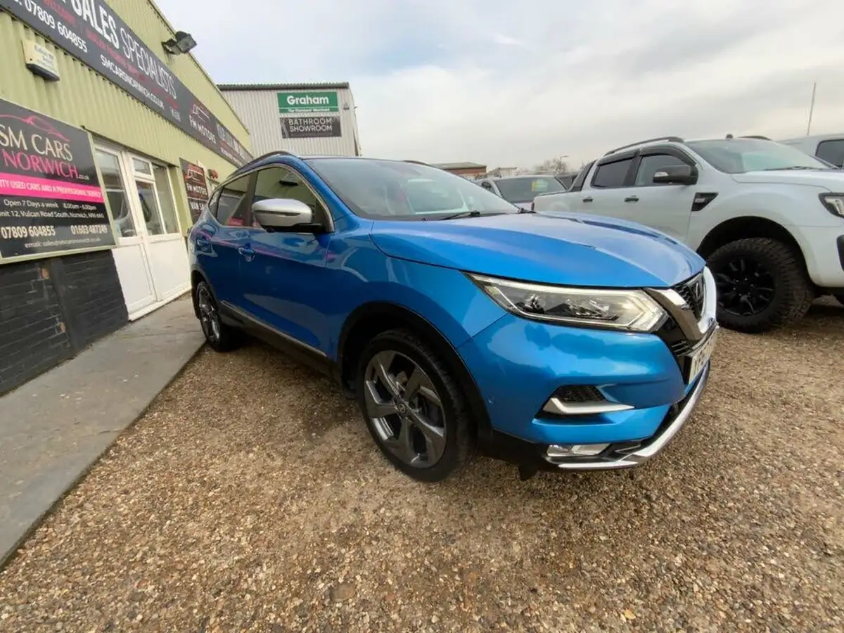 2017-nissan-qashqai-15dci-tekna-big-4