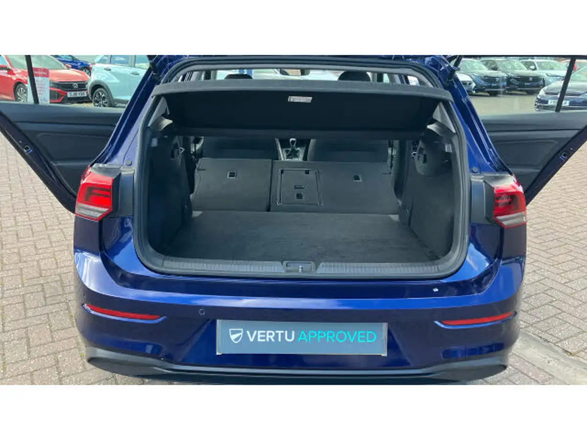 2022-volkswagen-golf-15-tsi-life-130ps-hatchback-big-27