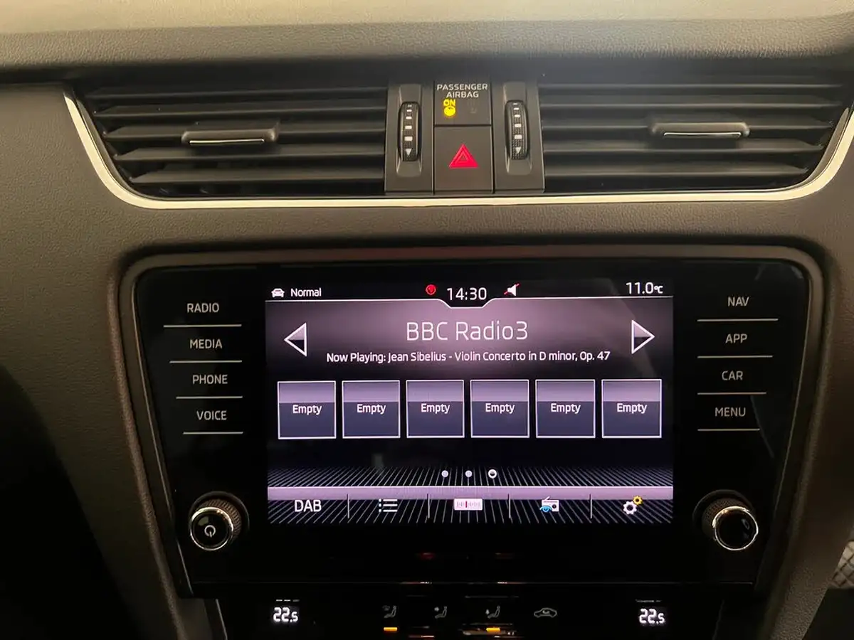 2020-skoda-octavia-20tdi-se-l-150ps-estate-dsg-big-29