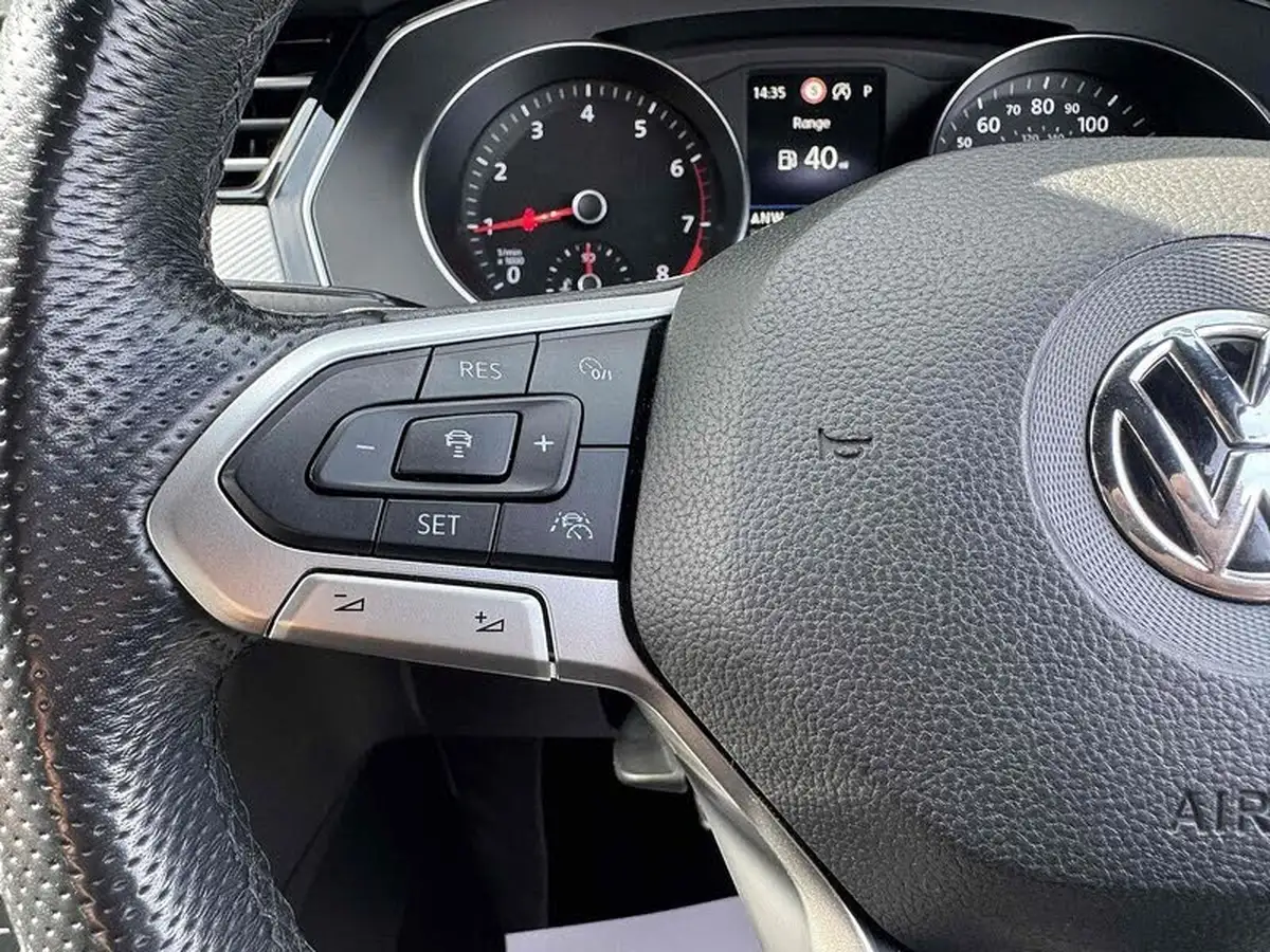 2020-volkswagen-passat-15-tsi-r-line-estate-5d-dsg-big-28