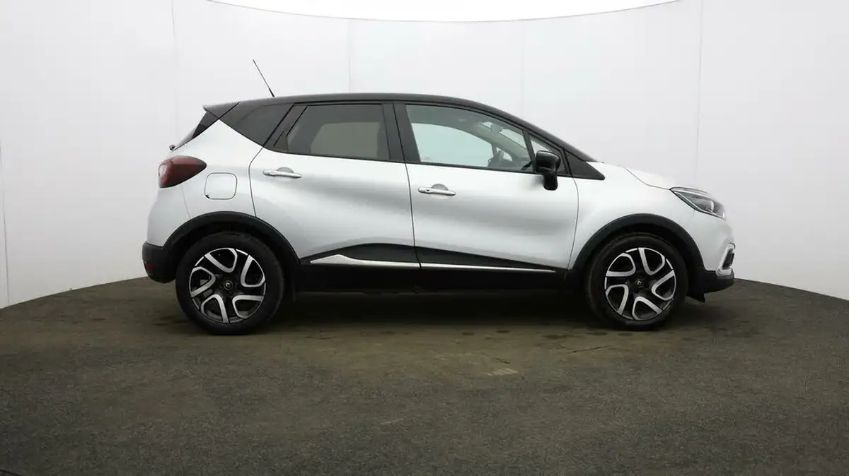 2020-renault-captur-09-tce-iconic-big-43