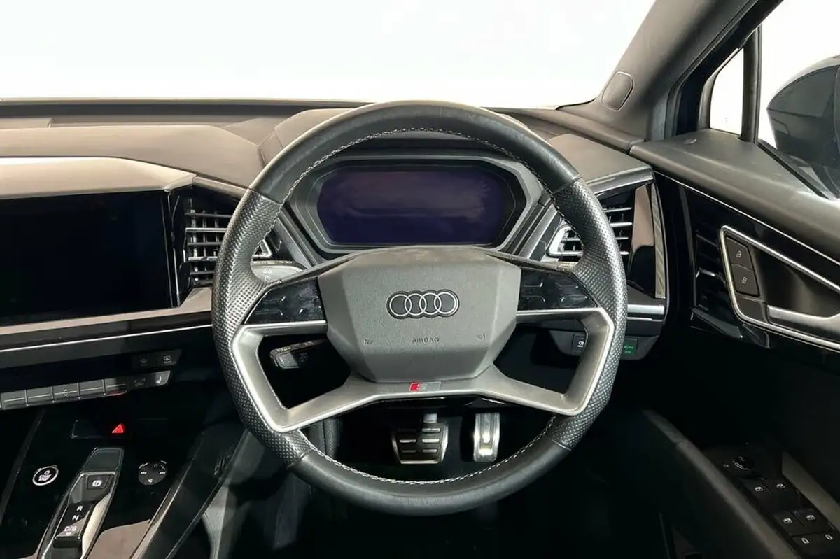 2022-audi-q4-e-tron-35e-s-line-station-wagon-big-11