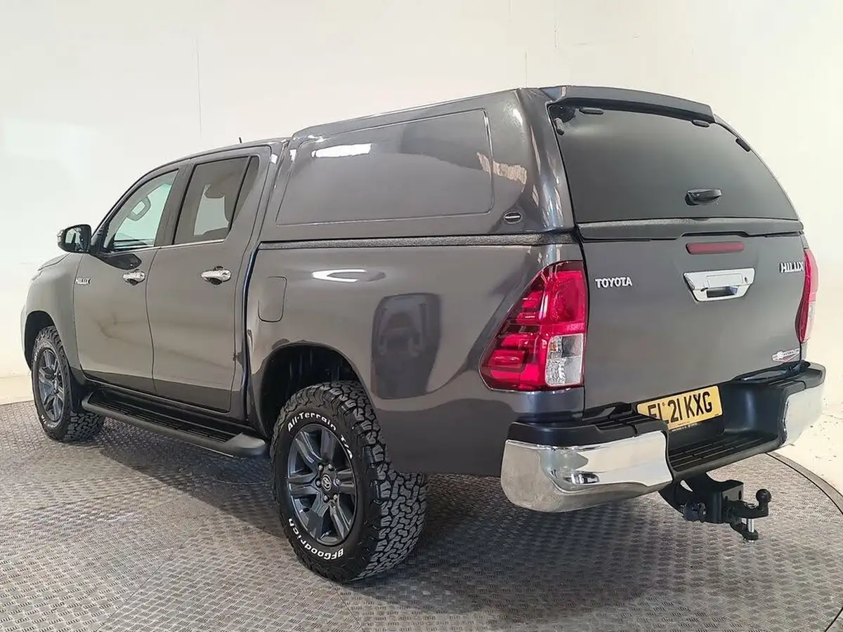 2021-toyota-hi-lux-24d-4d-icon-150hpeu6dt-e-big-2