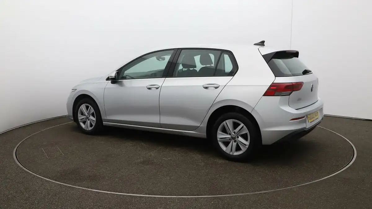 2022-volkswagen-golf-10-tsi-life-hatchback-big-33