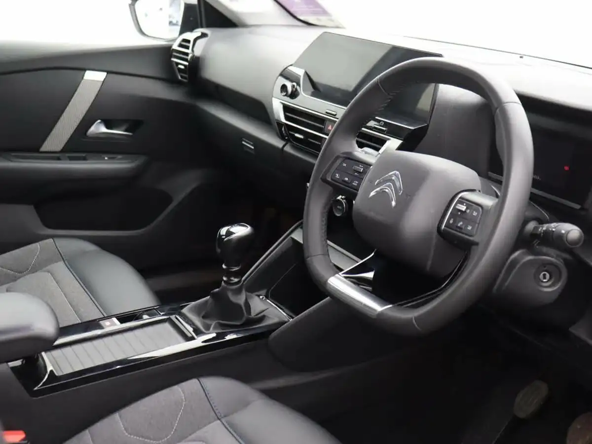 2022-citroen-c4-12-puretech-sense-big-11