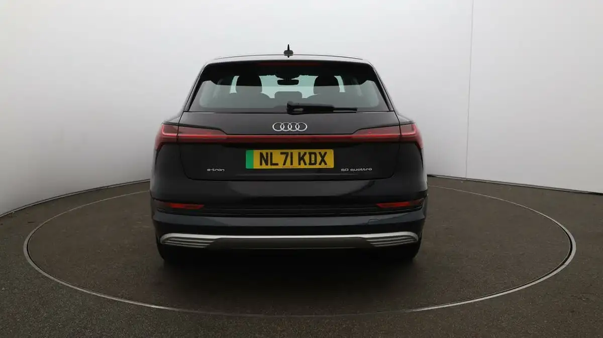 2021-audi-e-tron-50e-technik-station-wagon-big-52