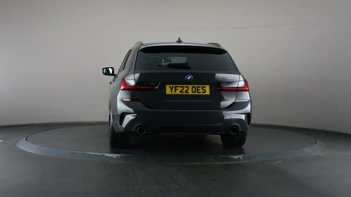 2022-bmw-3-series-20-330e-m-sport-pro-edition-touring-5d-big-27