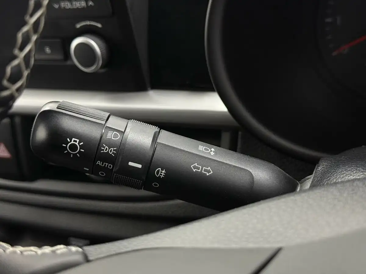 2019-kia-picanto-10-2-big-11
