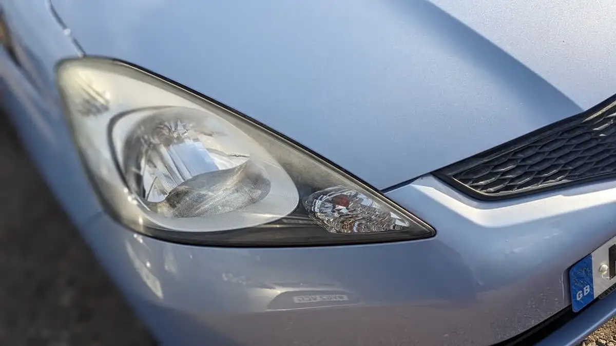 2010-honda-jazz-12-s-big-33