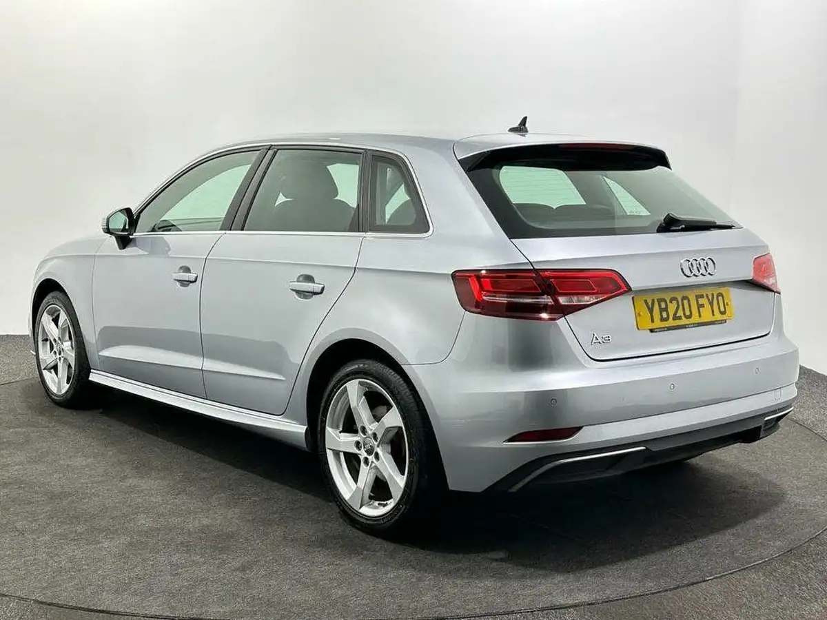 2020-audi-a3-14-40-e-tron-big-4