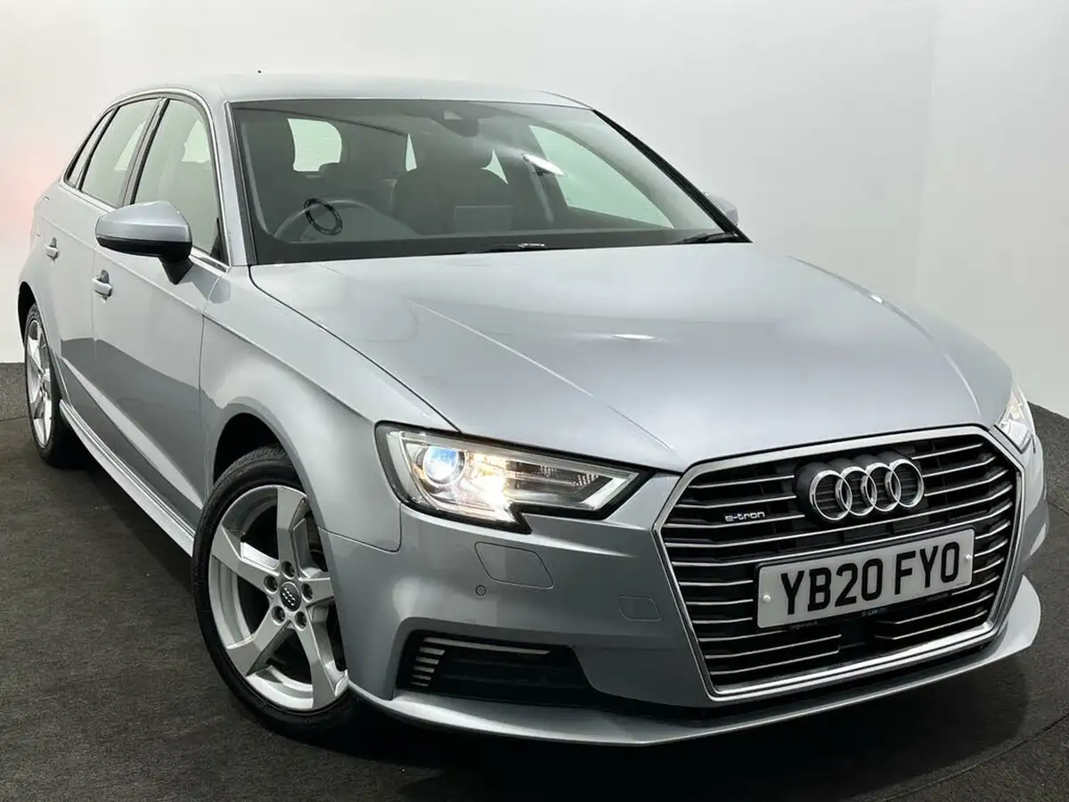 2020-audi-a3-14-40-e-tron-big-52