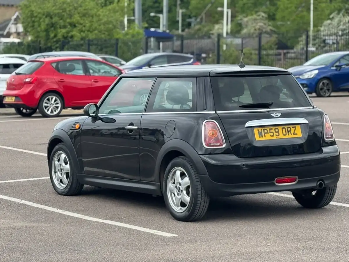 2009-mini-cooper-14-one-95bhp-big-13