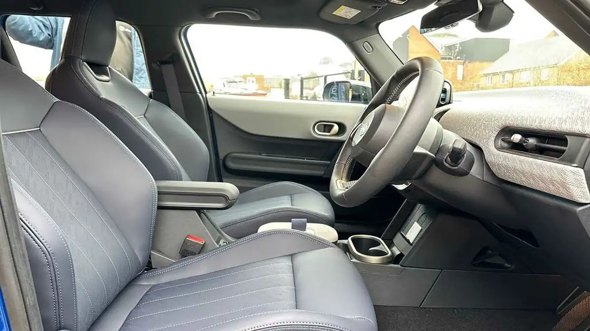 2024-mini-cooper-20-cooper-s-exclusive-201bhp-hatchback-5d-auto-big-12