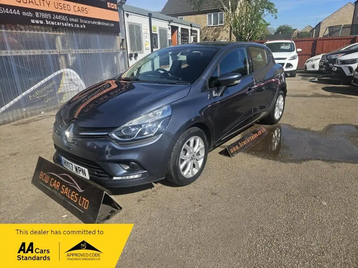 2017-renault-clio-09-tce-dynamique-nav-big-0