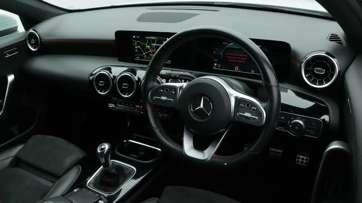 2020-mercedes-benz-a-class-13-a200-amg-line-hatchback-5d-big-9