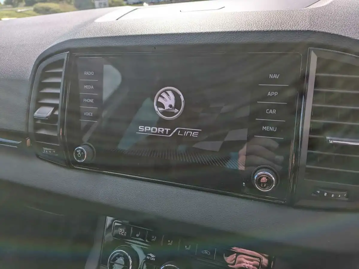 2023-skoda-karoq-15-tsi-sportline-dsg-big-12