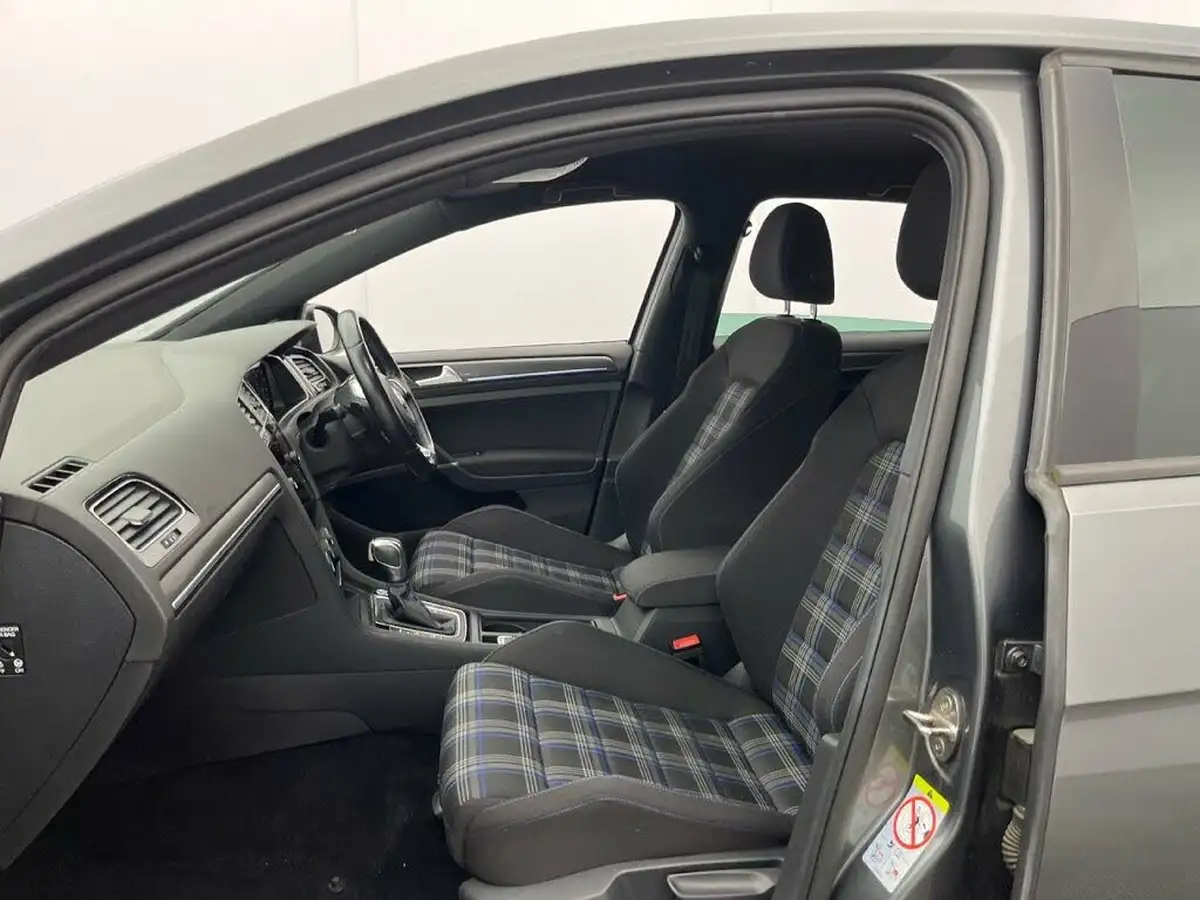 2020-volkswagen-golf-14-tsi-gte-advance-big-5