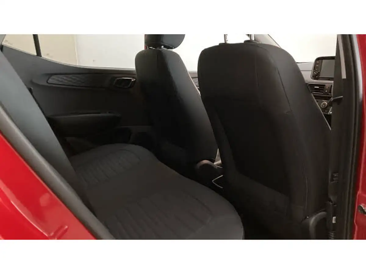 2022-hyundai-i10-10-se-connect-big-27