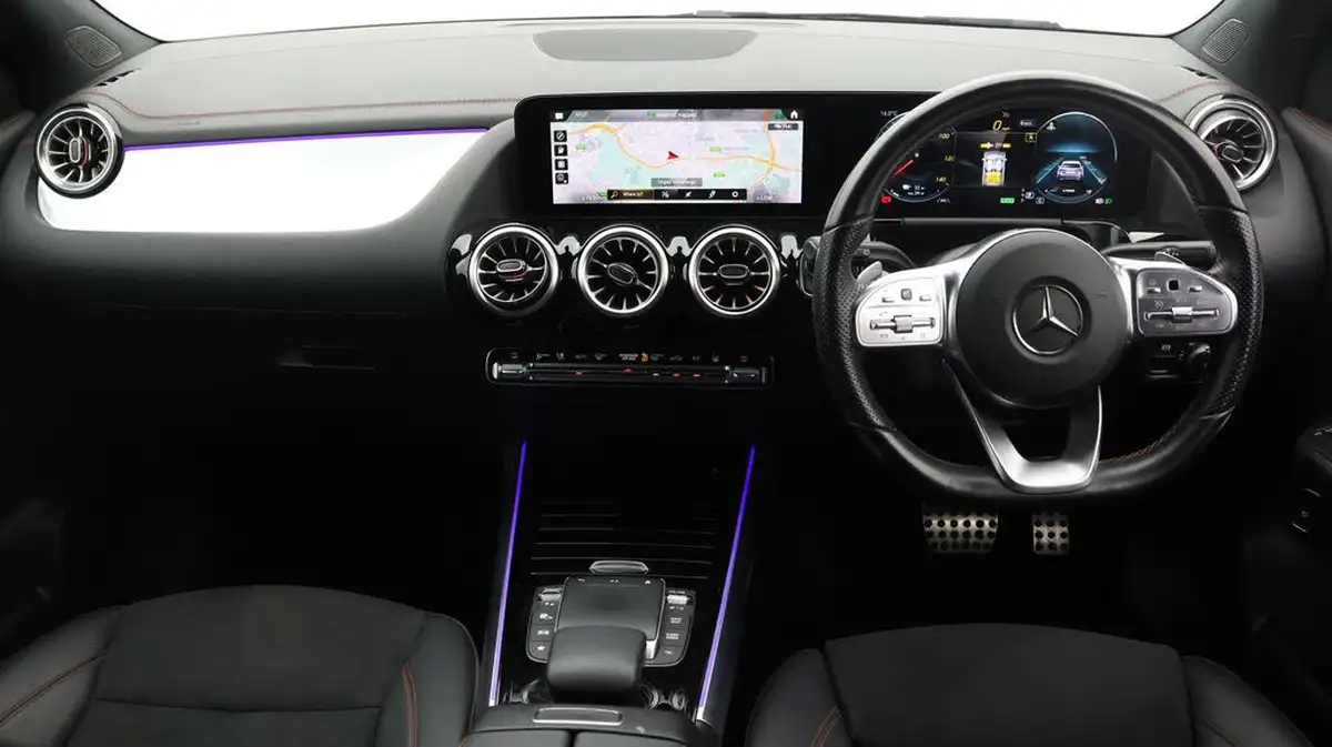 2022-mercedes-benz-eqa-e-eqa-250-amg-line-big-12